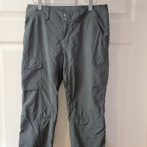 Columbia Omni-Shade Sun Protection Nylon Gray Hiking Active Capri Pockets Size 6